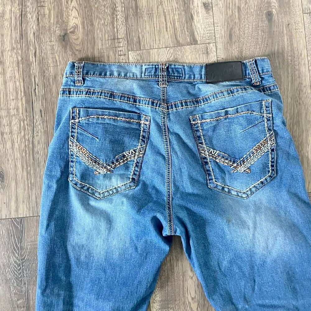 True luck Y2K blue denim jeans with unique back pockets and stitching